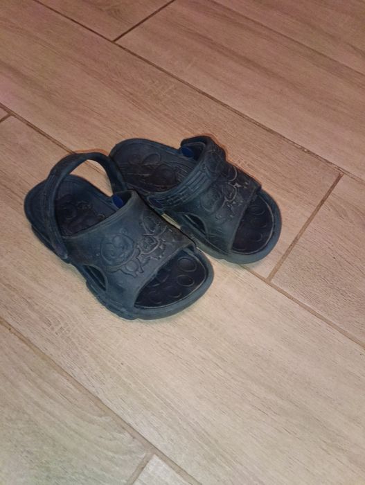 Дитяче взуття, 5 пар