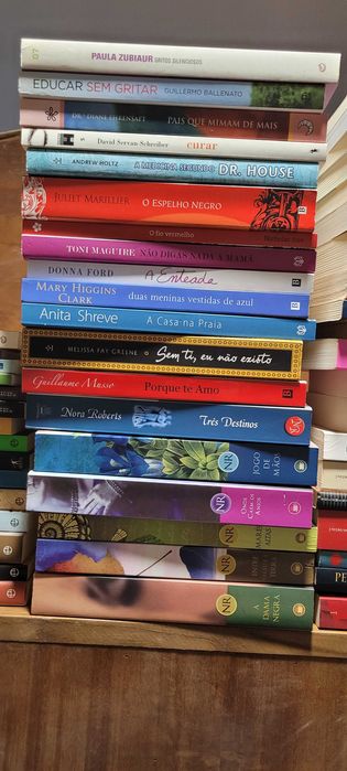Vendo livros praticamente novos