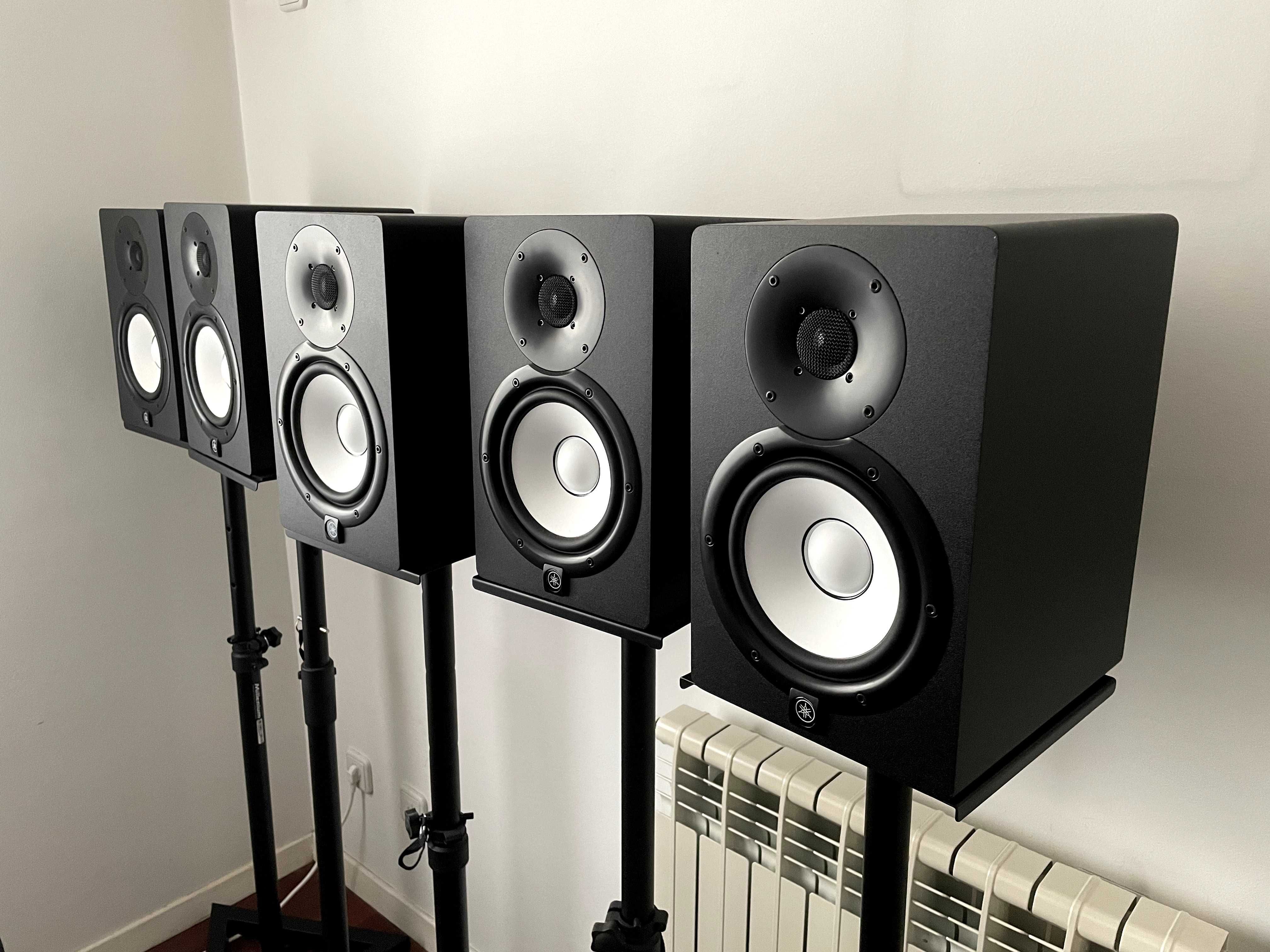Monitores Yamaha HS7 (Com Stands)