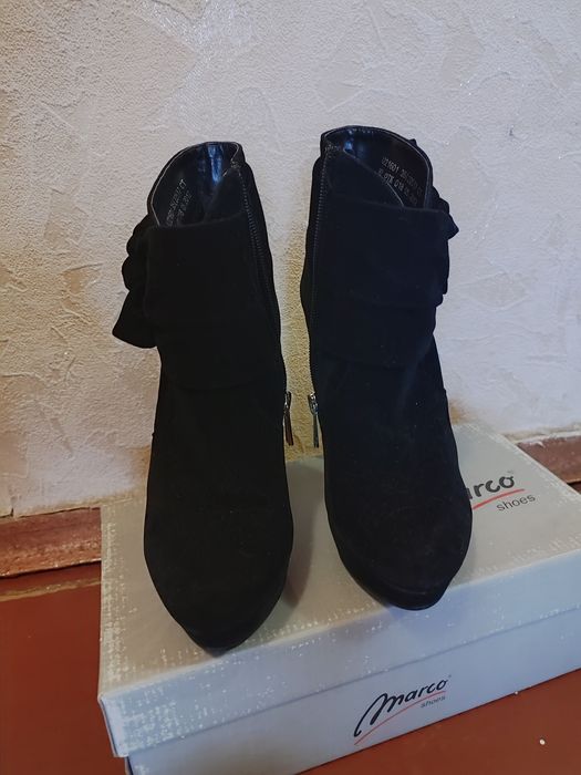 Черевики на каблуку