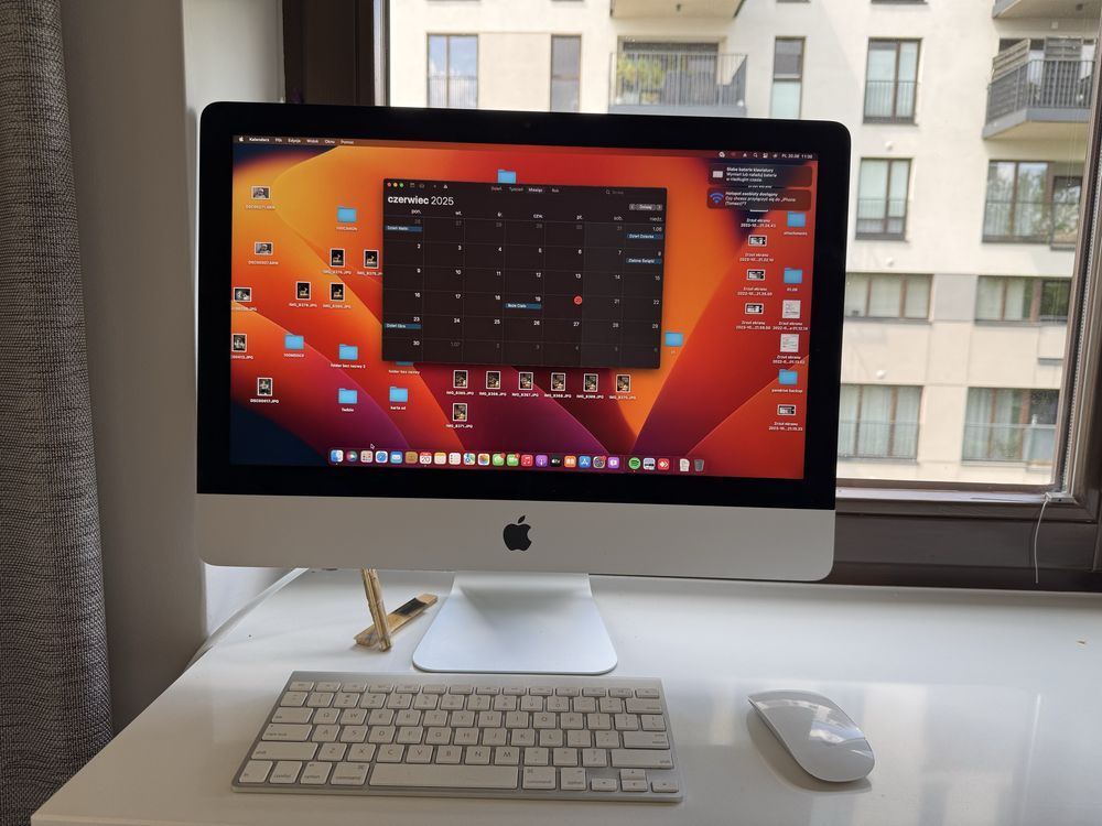 Apple iMac 21.5 2017 8GB RAM 500GB SSD idealny magic mouse keyboard