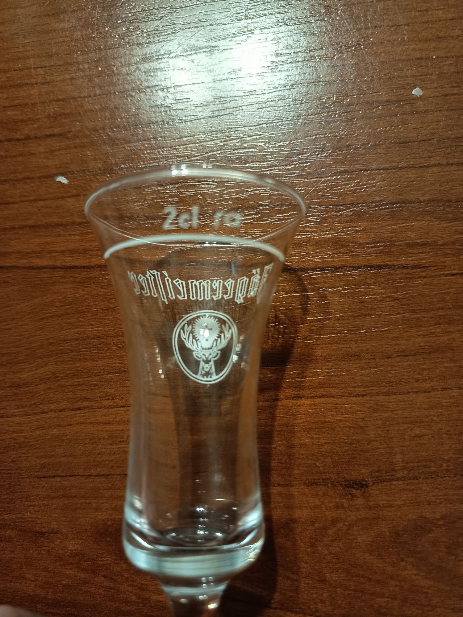 Stary kieliszek jagermeister
