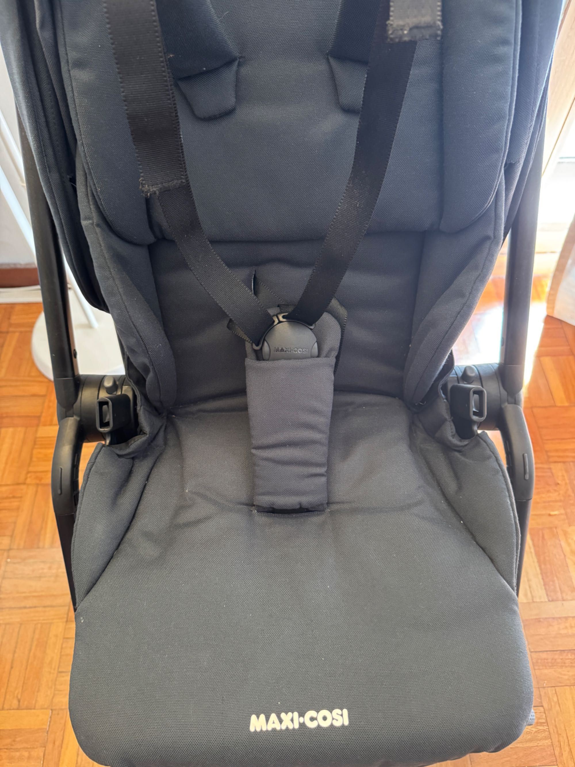 Carrinho de bebé Maxi Cosi Leona