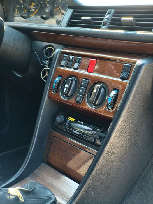Mercedes E250d W124