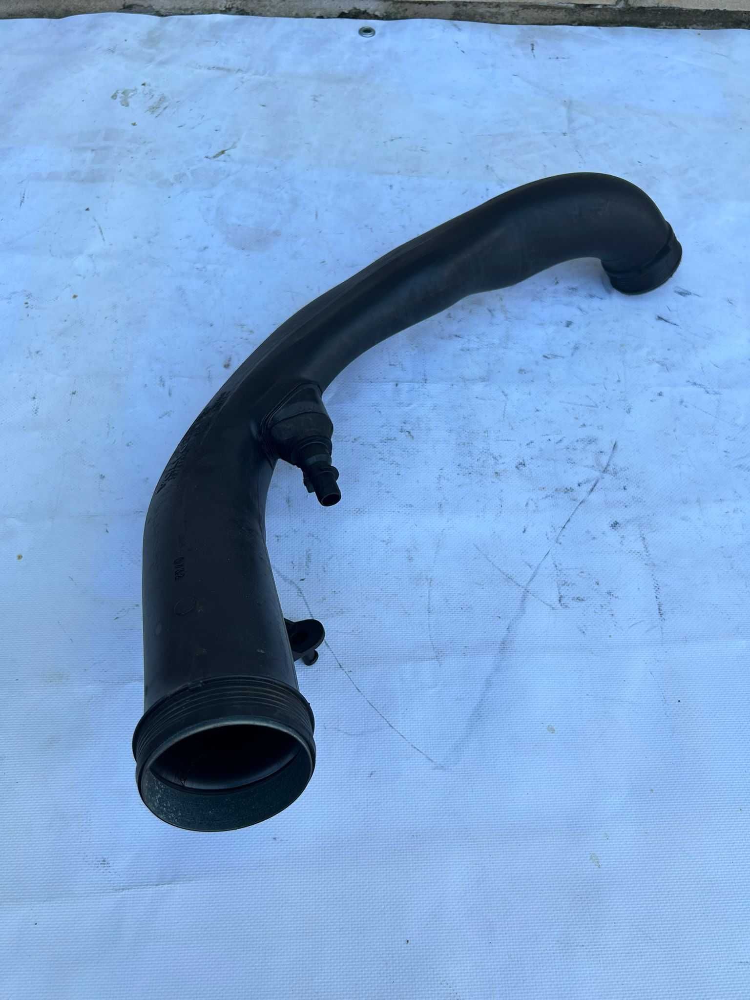 Dolot rura powietrza intercoolera 3074.1666 Volvo S80 V70 XC60 2.4 D5