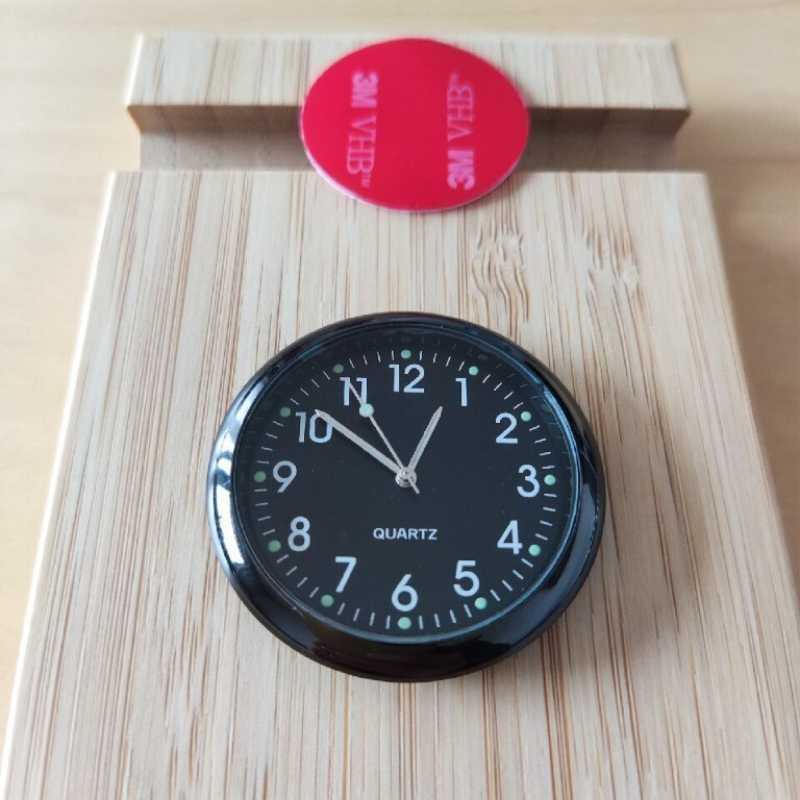 Dekoracyjny zegarek samochodowy - Kwarcowy - Metalik Czarny + Klips