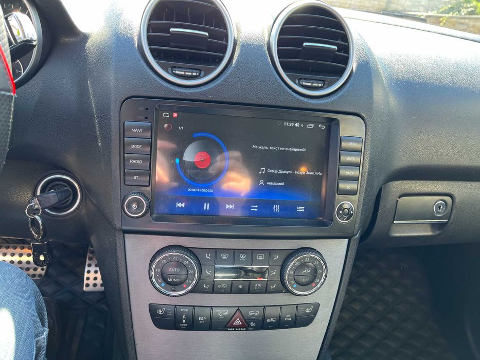 Mercedes-Benz ML 320. 2006 року