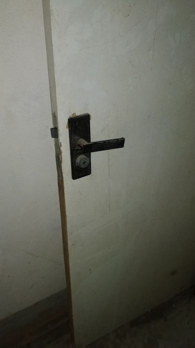 Двери деревянные