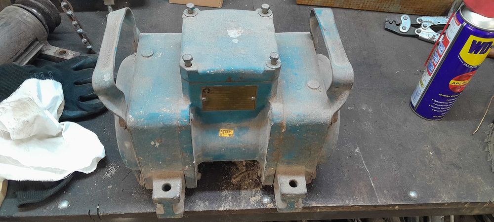 Elektrowibrator, wibrator  Indukta EWe 12