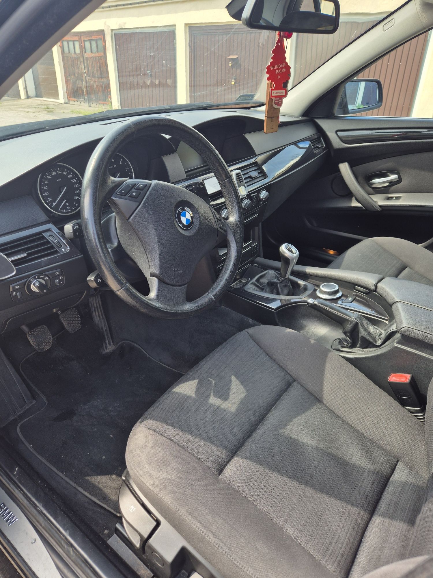Sprzedam Bmw 520i e60