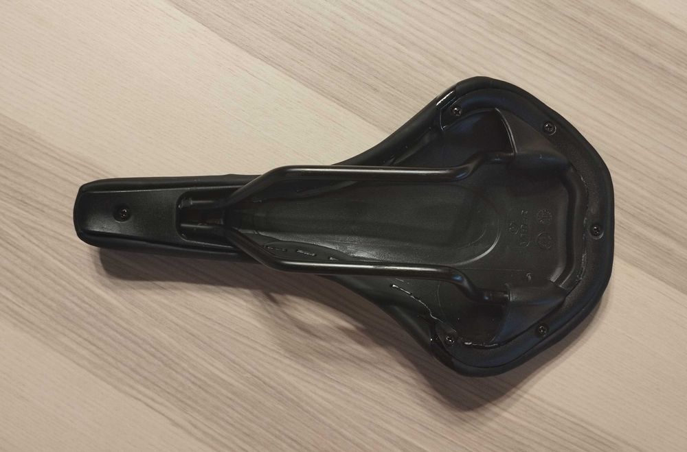 Сидение велосипедное Romet новое