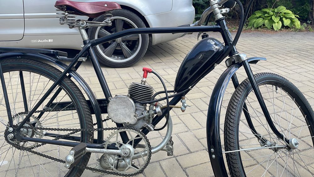 Мотовелосипед ХВЗ В-901 после реставрации