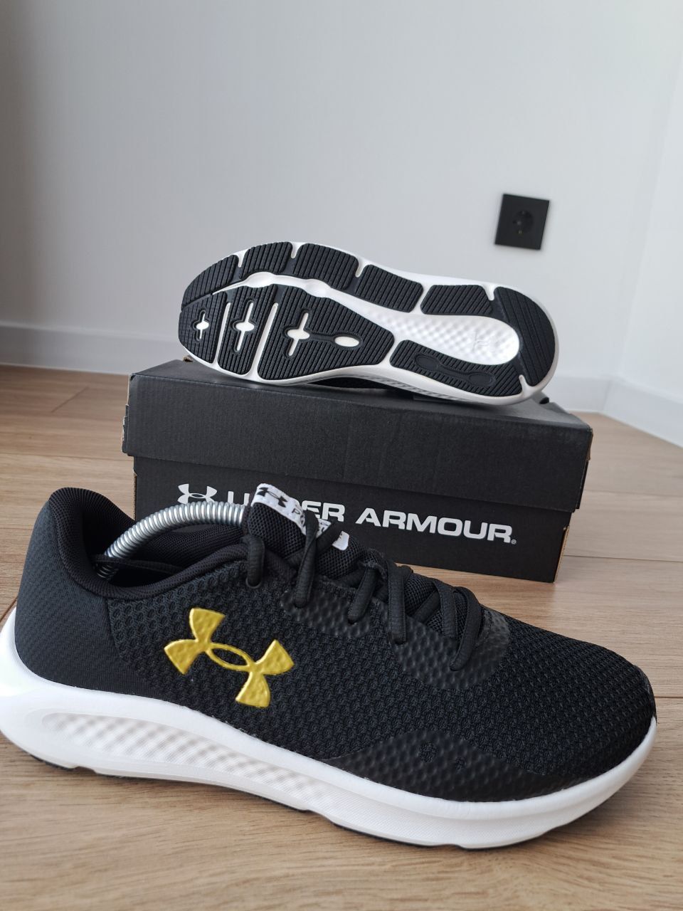 Кросівки Under armour оригінал нові сітка