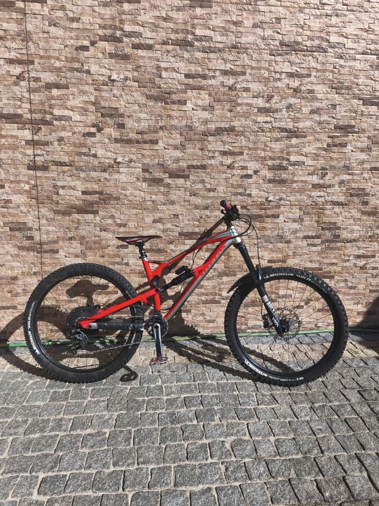 Nukeproof mega enduro