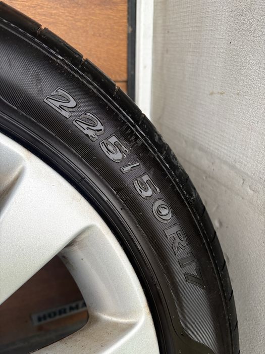 Felgi Opel z oponami 225/50 R17