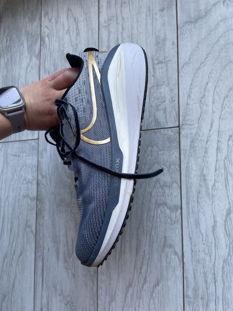 Nike Vomero 17 rozmiar 40,5 buty do biegania damskie profesjonalne