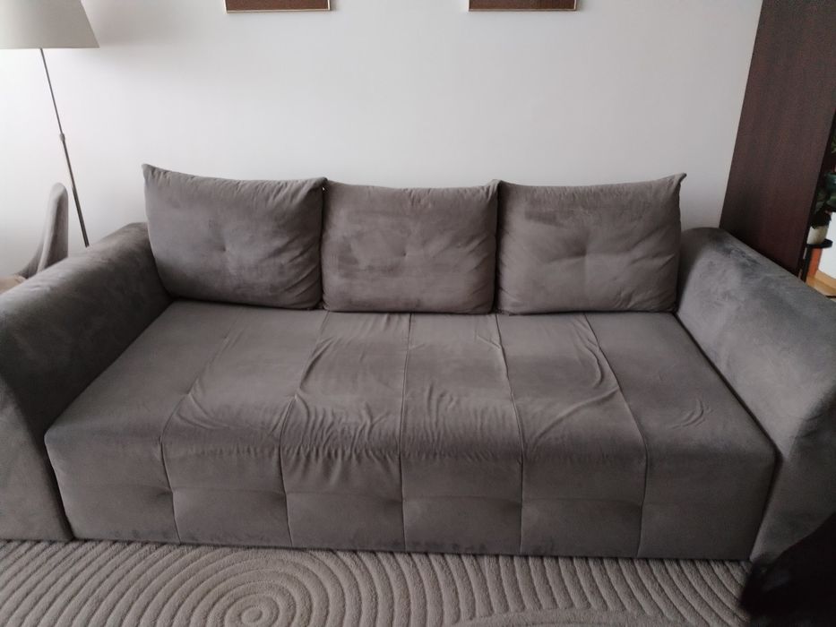 Sofa z funkcją spania, pojemnik na pościel