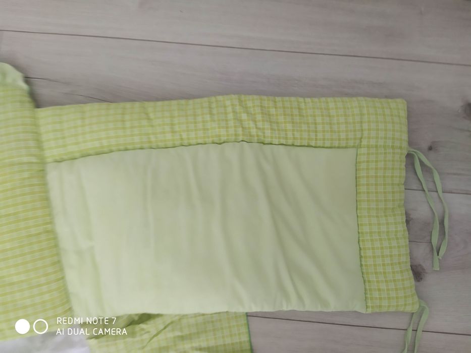 Komplet do łóżeczka seledynowy miś krateczka.