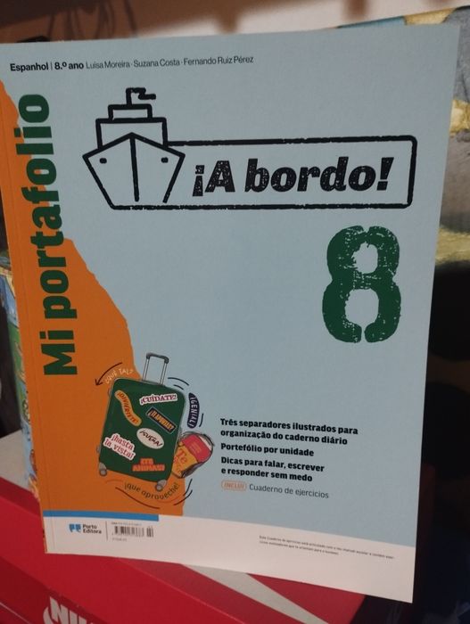 Caderno de actividades da disciplina de espanhol do 8o ano