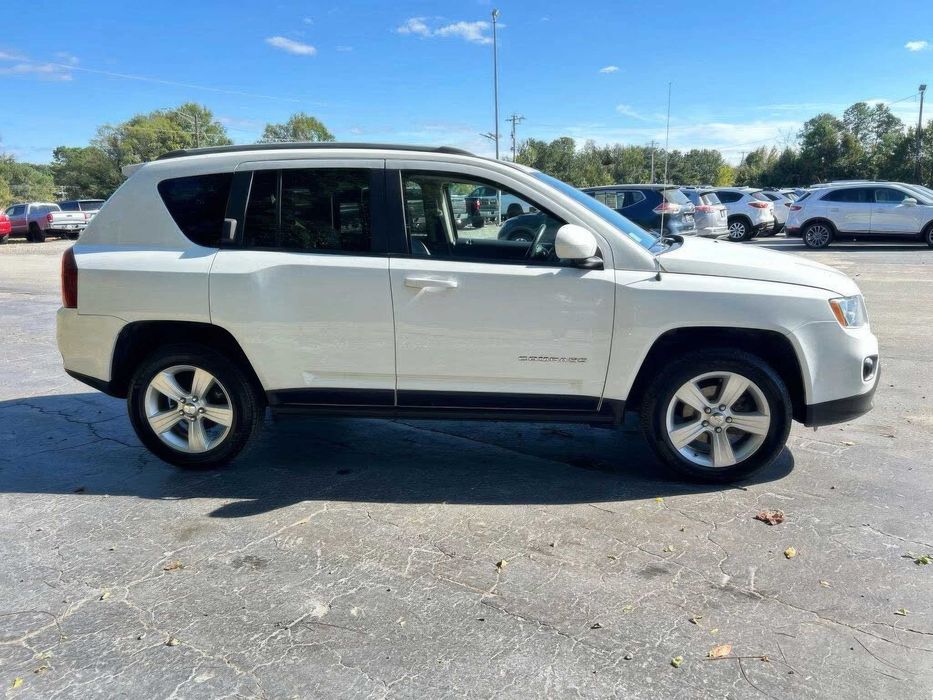 Jeep Compass Latitude      2016
