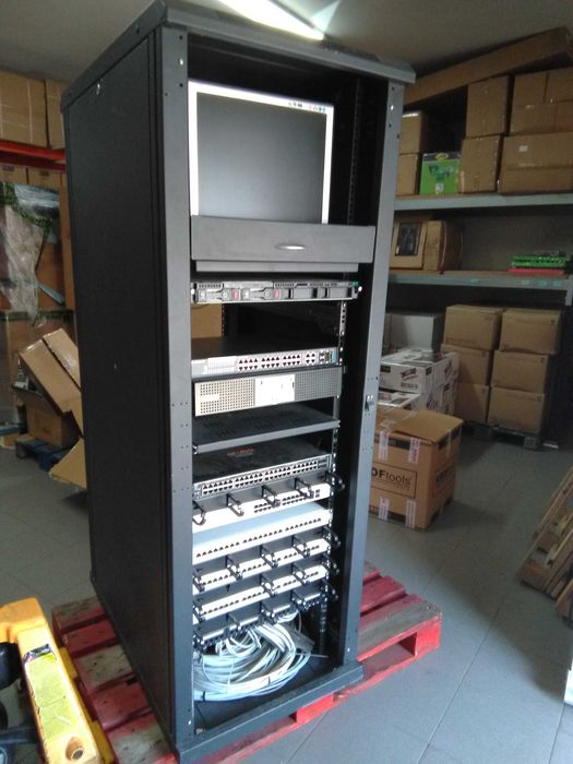 Bastidor, powerconnect , fotocopiador, impressora e monitores