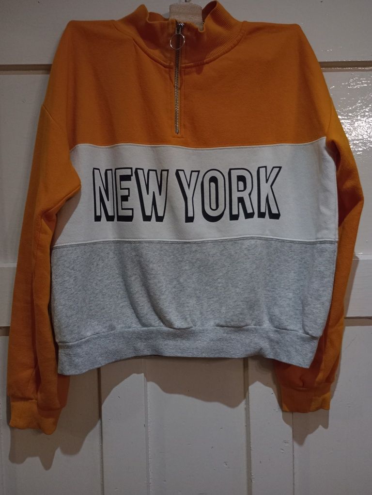 Bluza z napisem "New York"