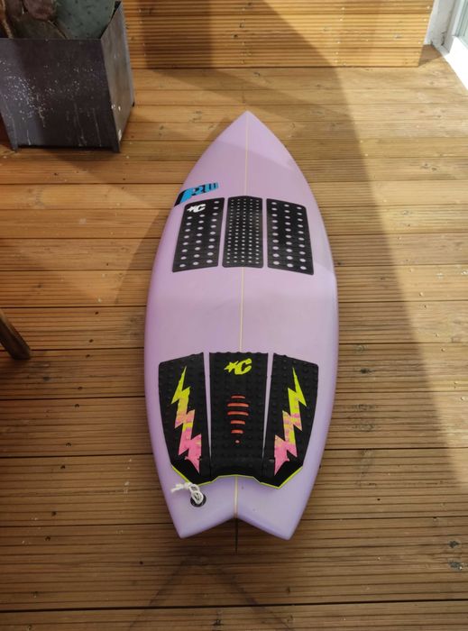 Prancha de surf como nova RW 5'8''