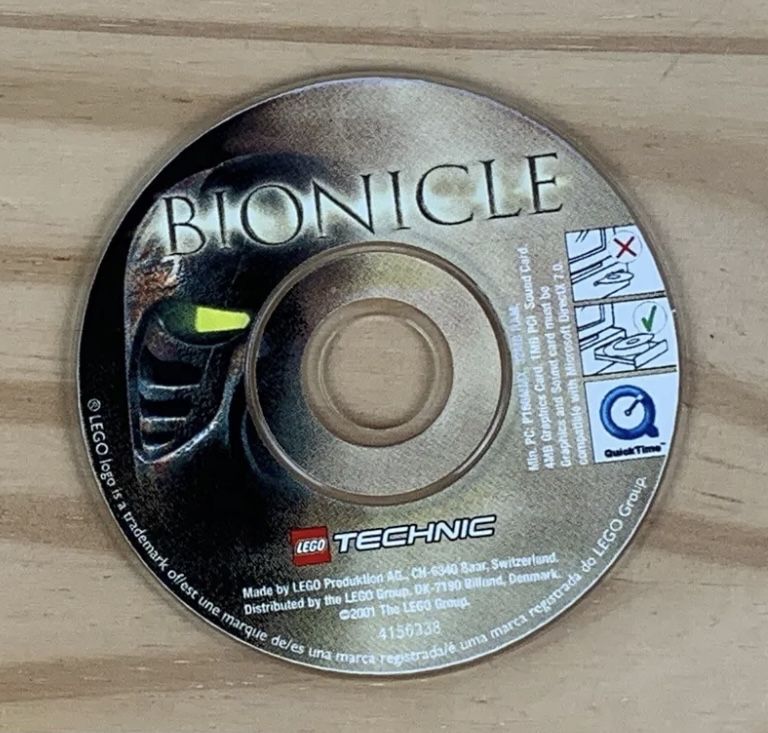 оригінальний біонікл Bionicle Tahu з серії Toa Mata (2001 рік)