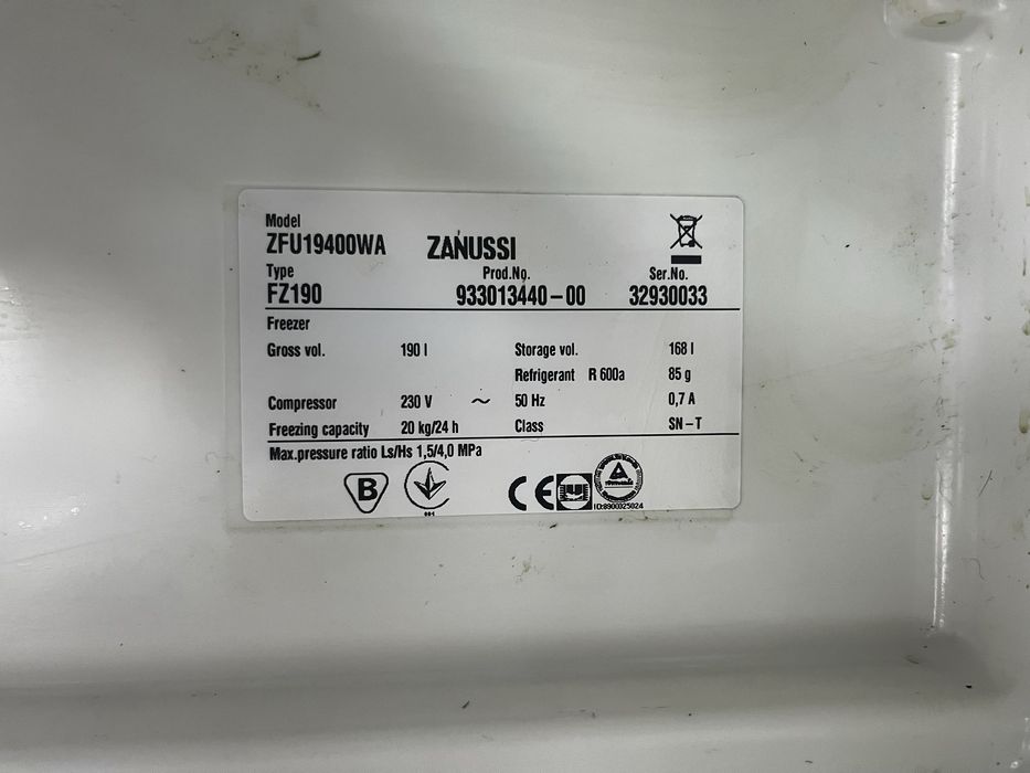 Продам морозильну камеру Zanussi до -24 градусів