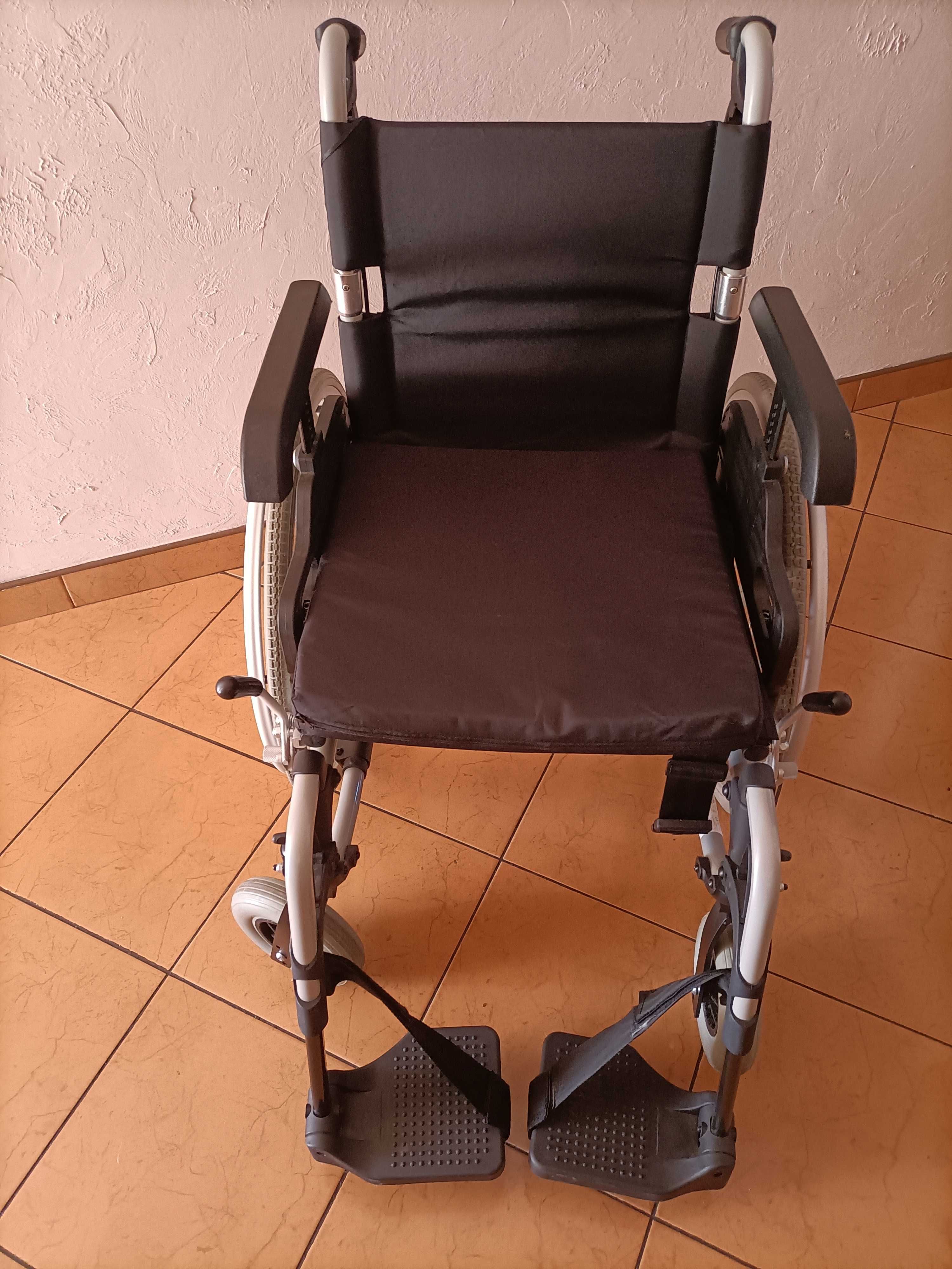 Wózek inwalidzki  RF-4 Cruiser Active2