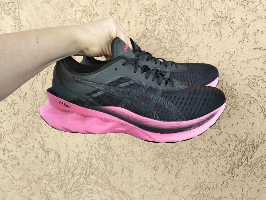 ASICS Кросівки оригінал