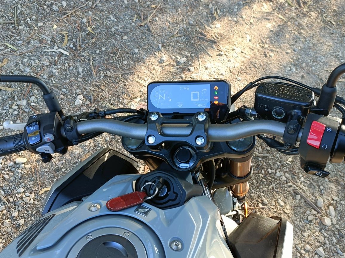 Honda CB650R - Poucos Kms