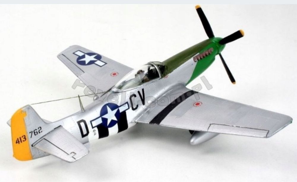 Model do sklejania samolot Model Set P-51 D Mustang Revell 64148