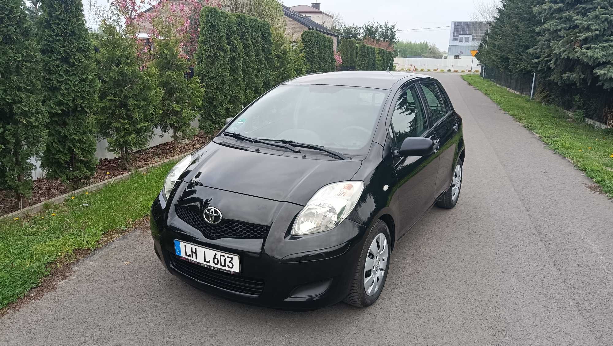 Toyota Yaris 2009 r 1 Właściciel 145 Tys Oryginał  z Niemiec Opłacony