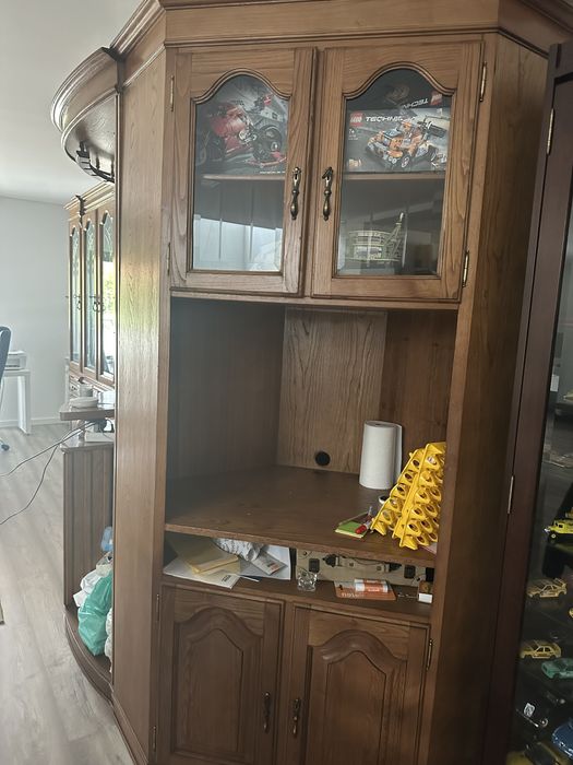 Móvel de sala com bar e móvel de tv