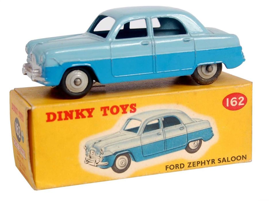 Miniaturas carros Dinky Toys (Rep.)