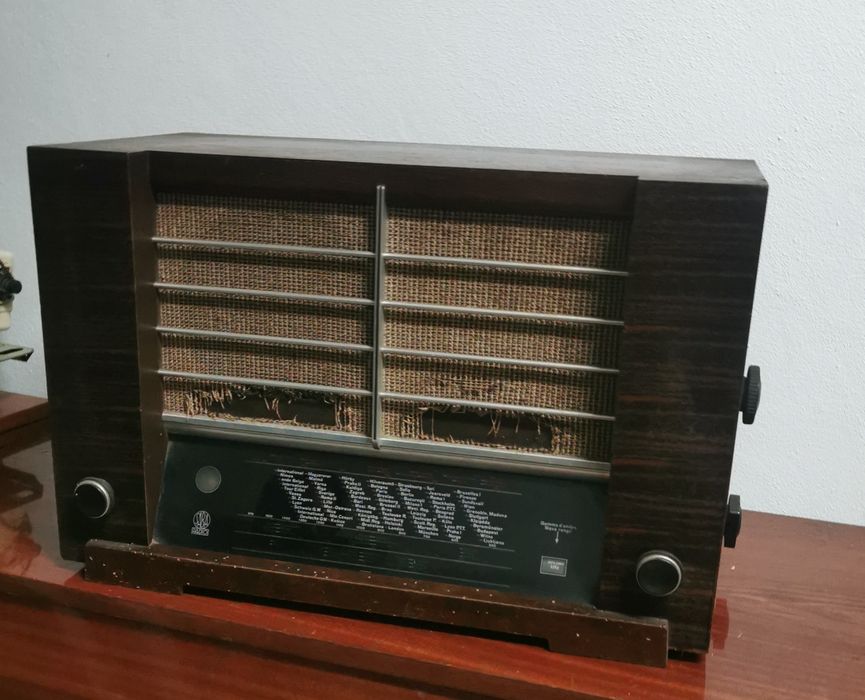Varios aparelhos de música