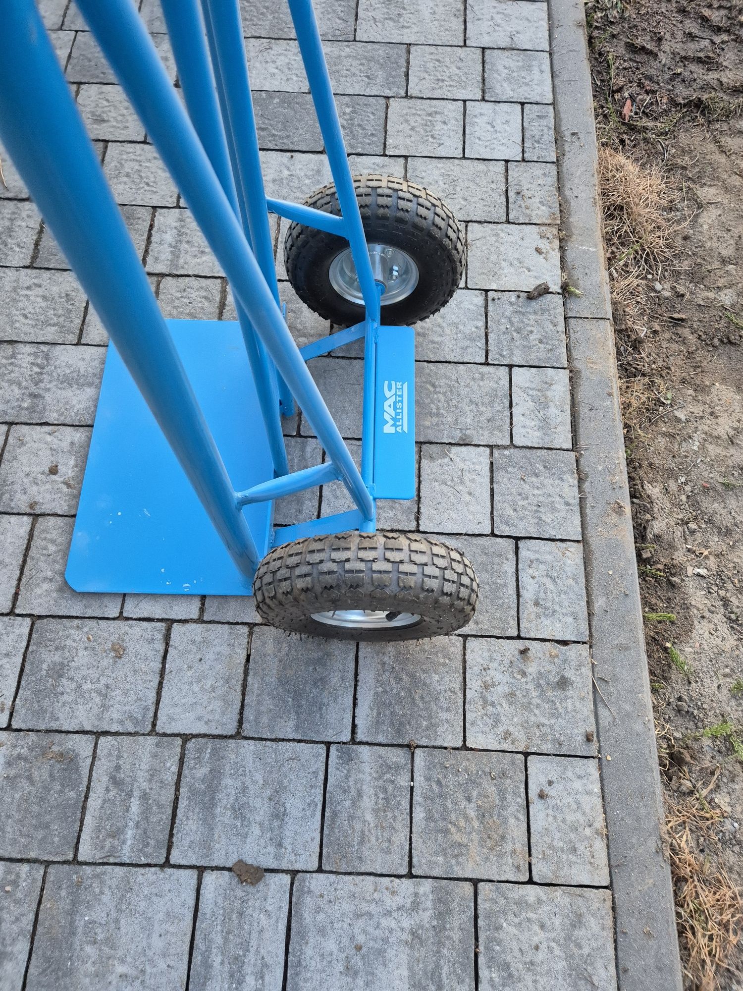 Wózek MacAllister 300 kg - praktycznie nowy