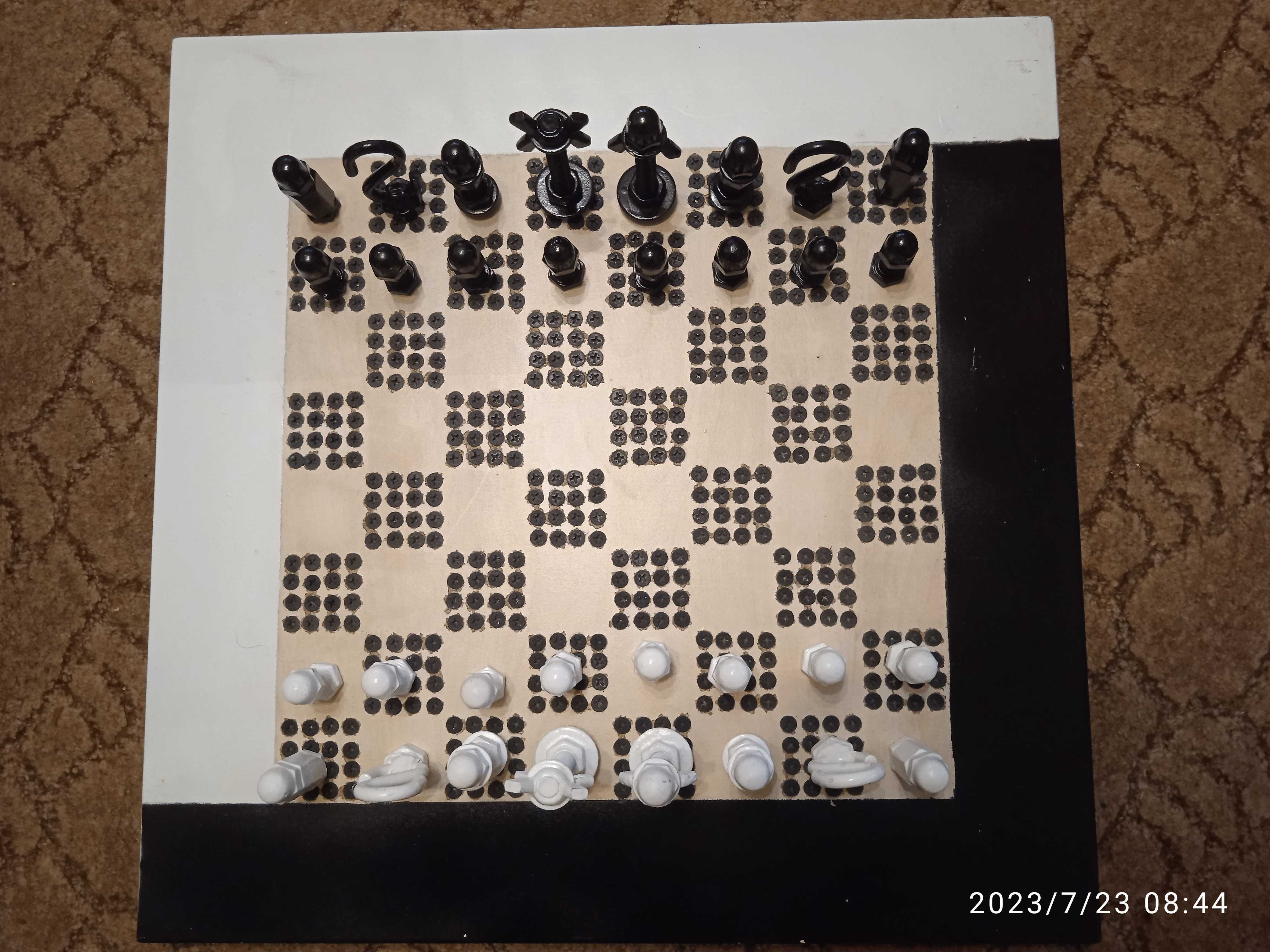 Шахматы ручной работы из металла