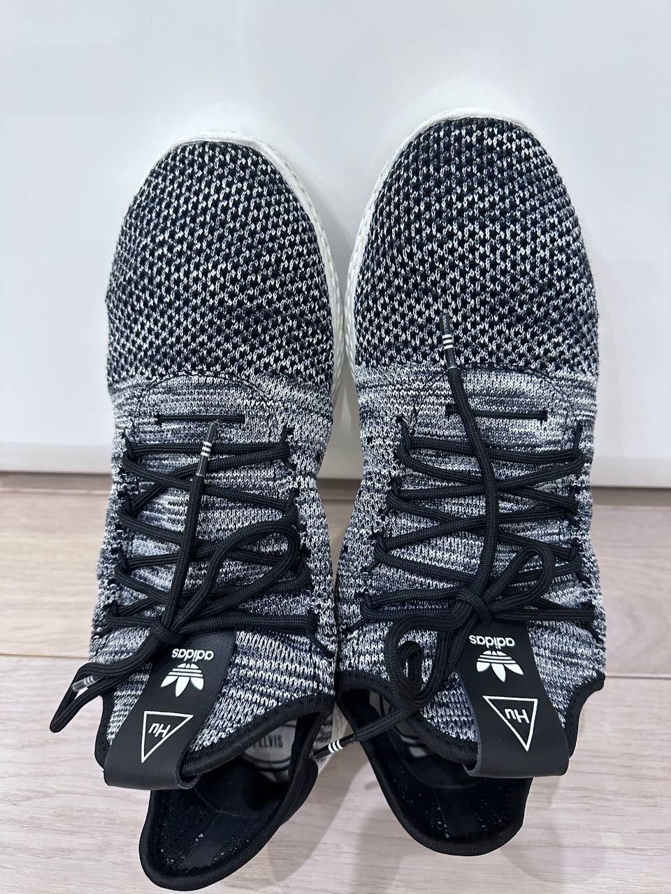 Кросівки Adidas Pharrell