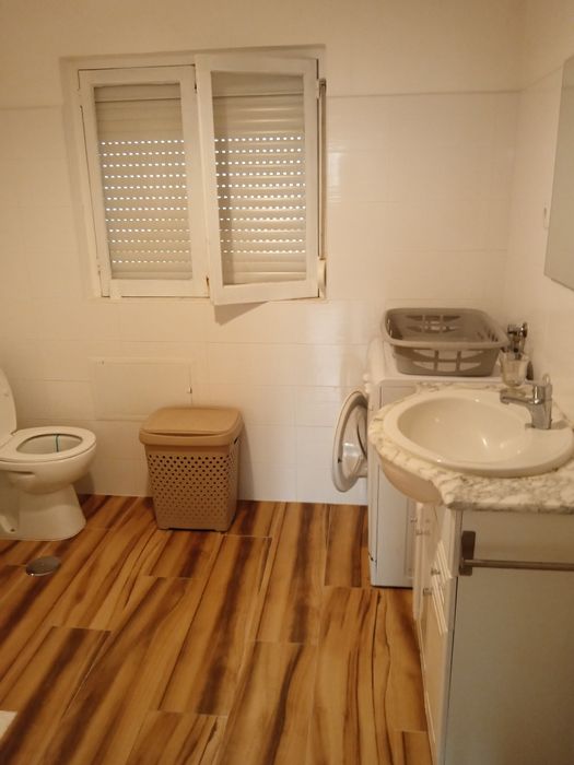 Arrendo casa  mobilada em Barreiros Leiria