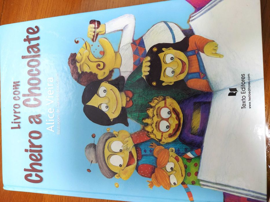 Alice Vieira - Livro com cheiro a ...