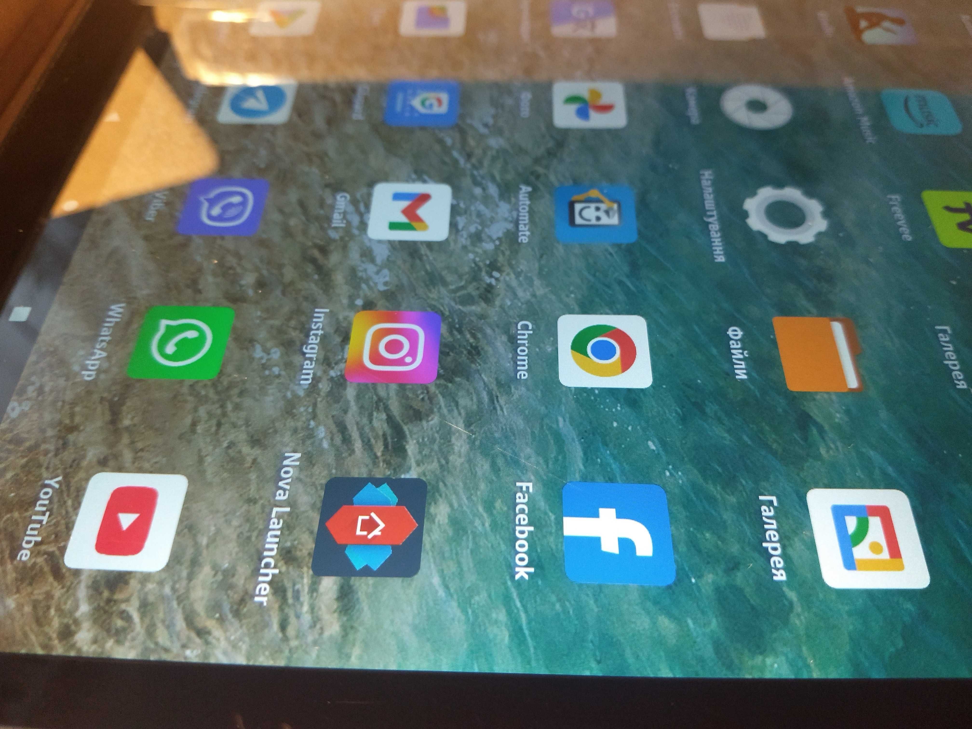 Amazon Fire HD 10 3/32 GB планшет