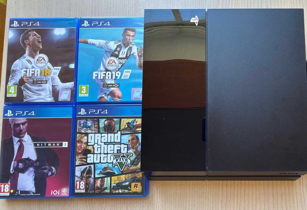 Sony PlayStation 4 - 500 GB CUH-1004A