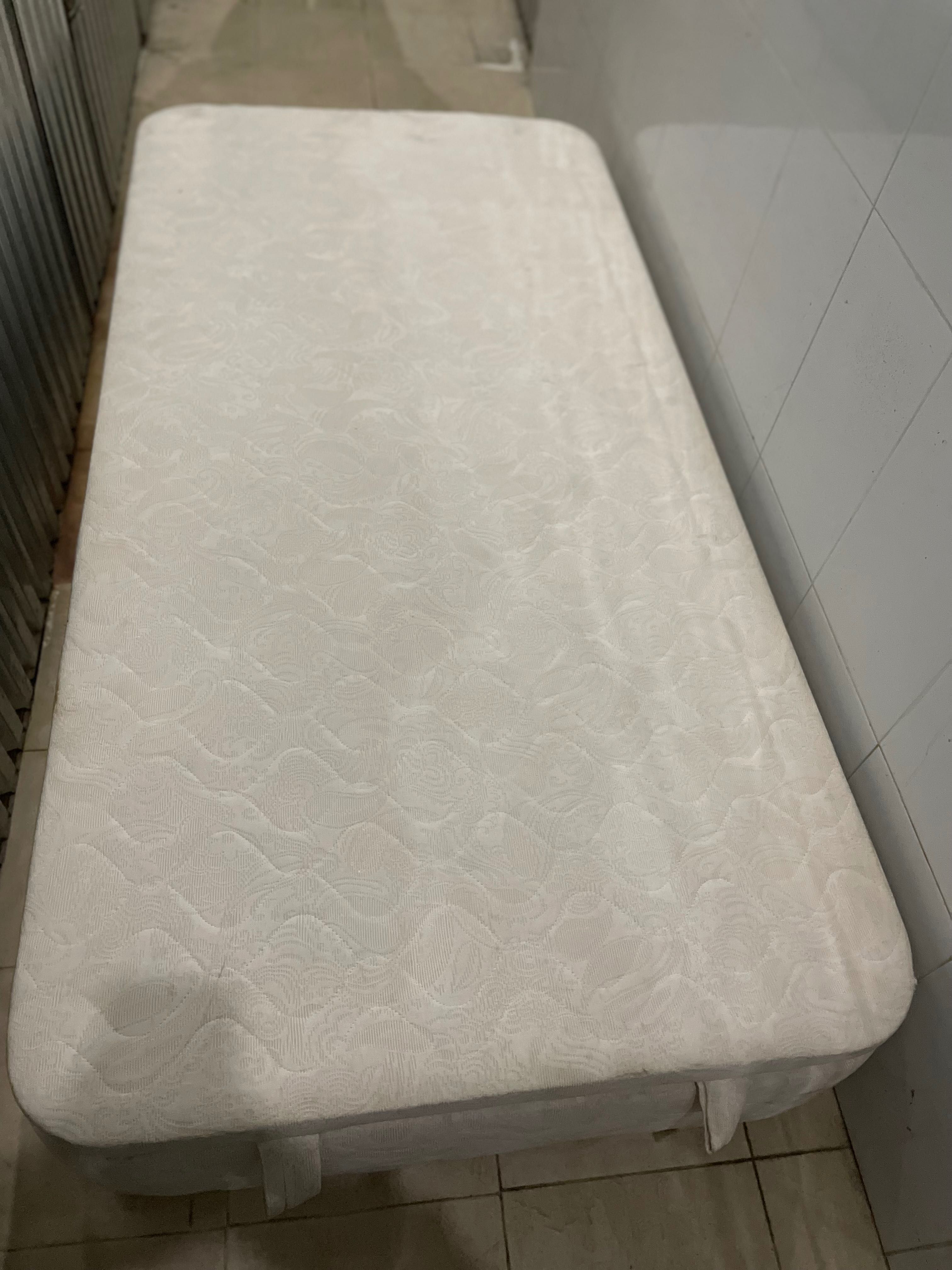 Cama de solteiro
