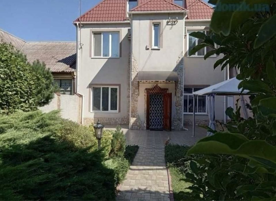 Костанди, частный дом