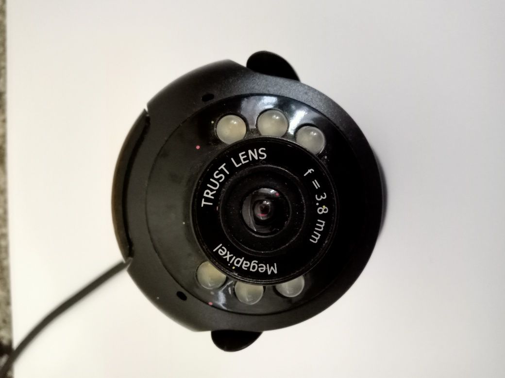 Web cam TRUST Lens