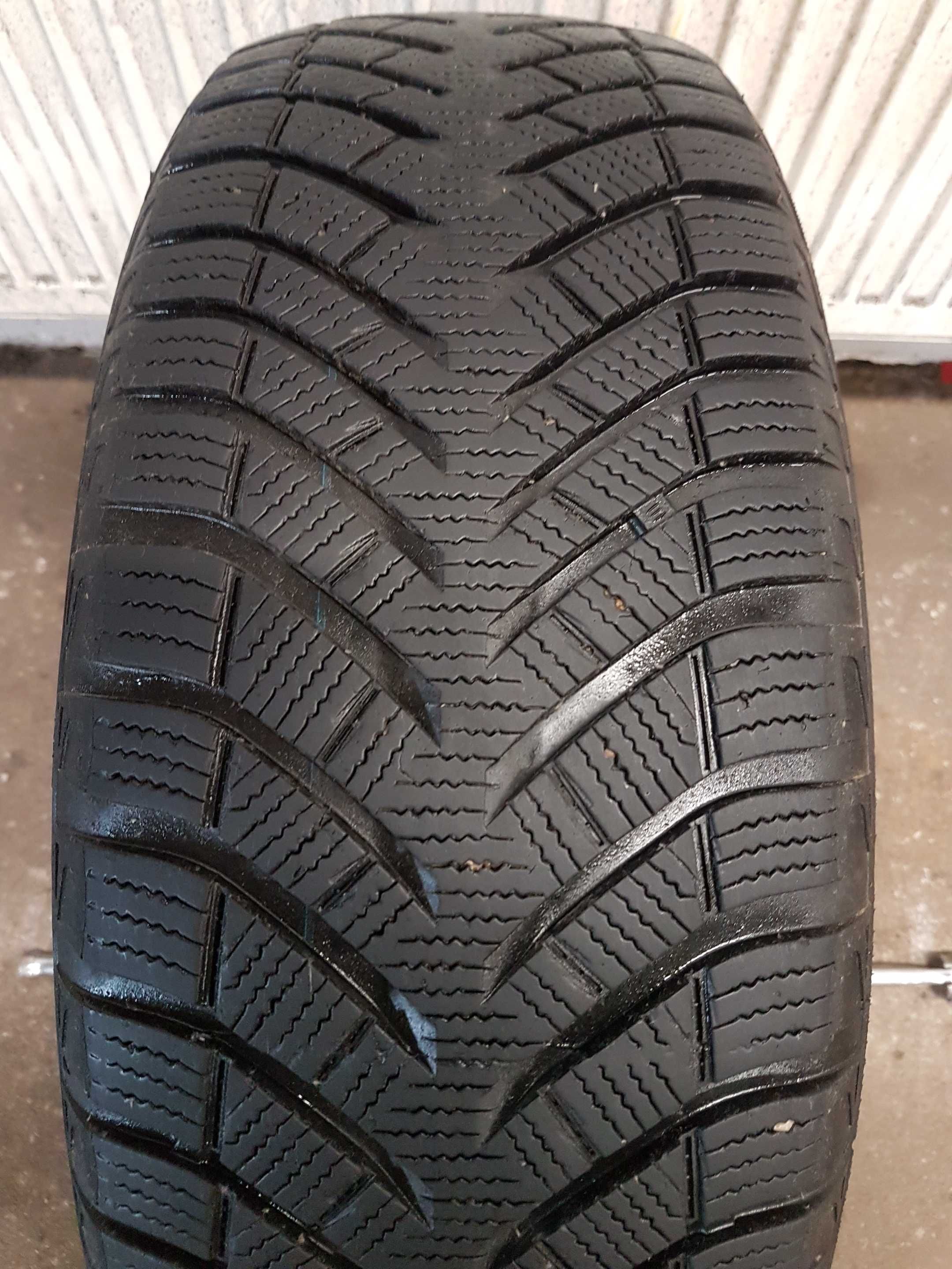 215/65 R16 Neolin Neowinter 6,5mm DOT2122