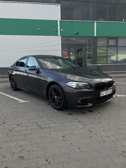 Продам BMW F10 528i