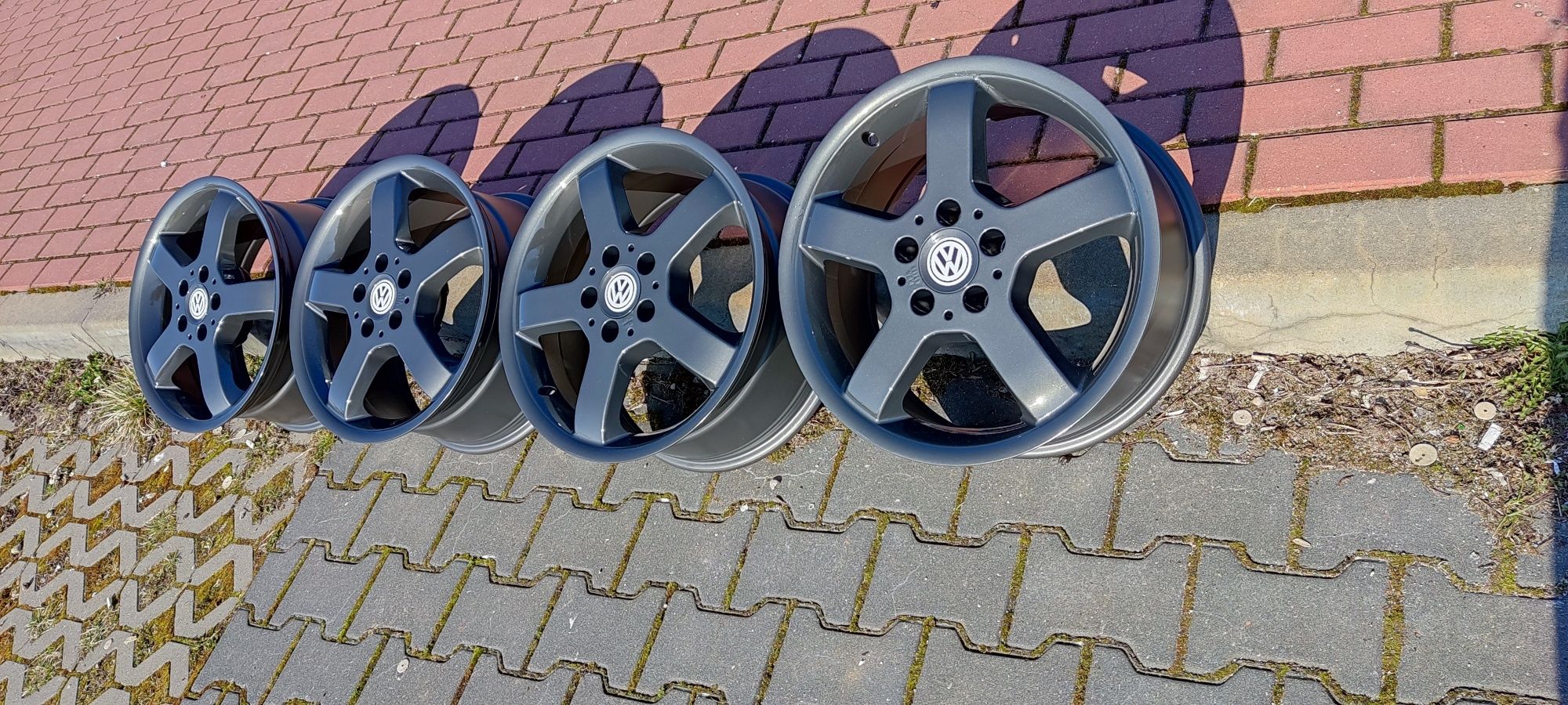 Alufelgi VW 17 5x112  8Jx17H2 ET 42